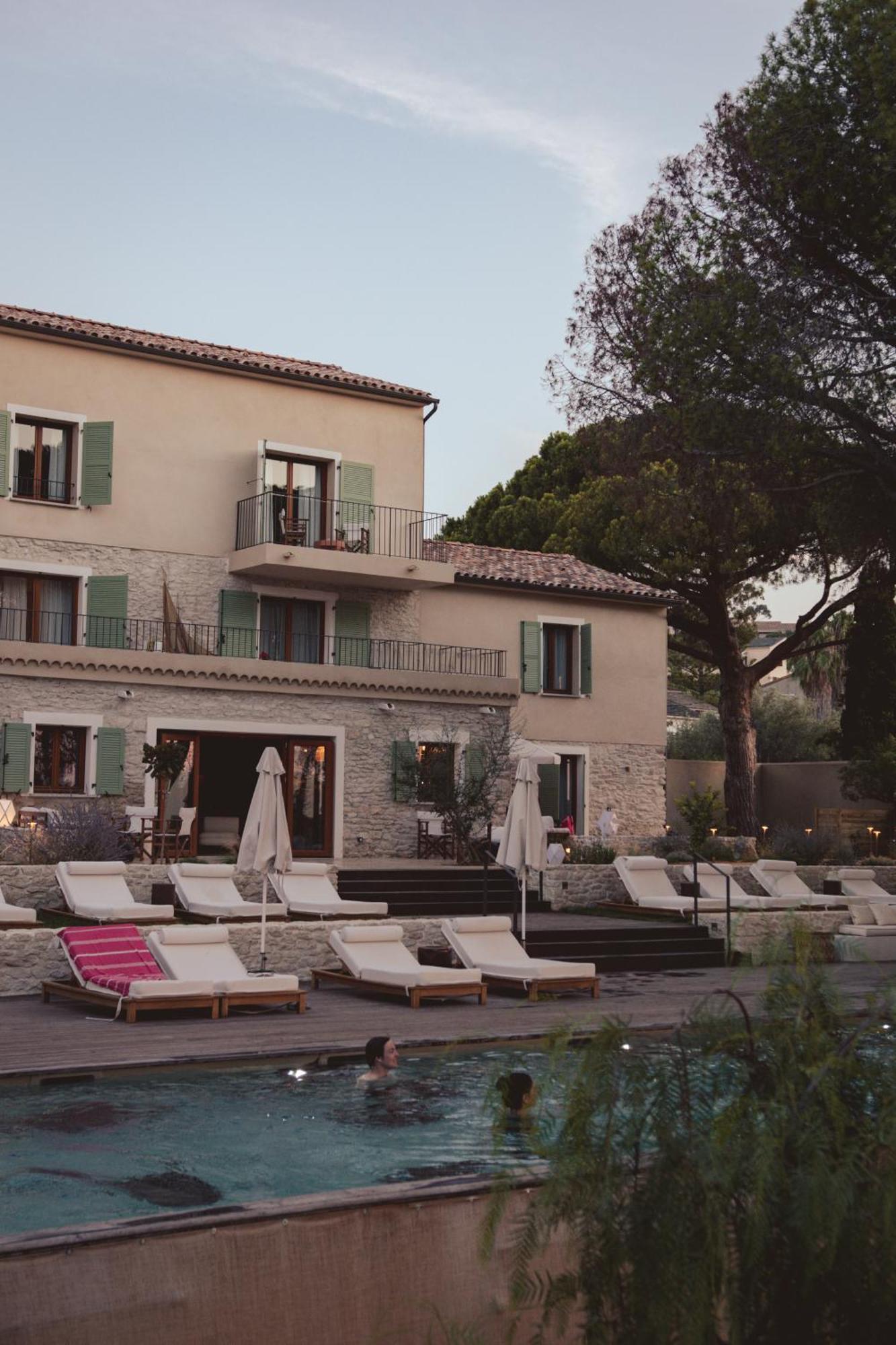 Boutique Hotel Responsable Et Restaurant Basgi Basgi Saint-Florent  Esterno foto