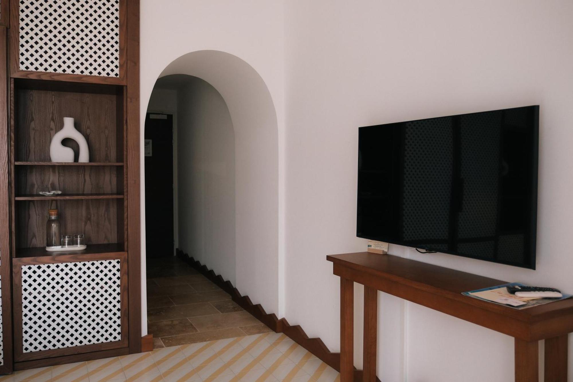 Boutique Hotel Responsable Et Restaurant Basgi Basgi Saint-Florent  Camera foto